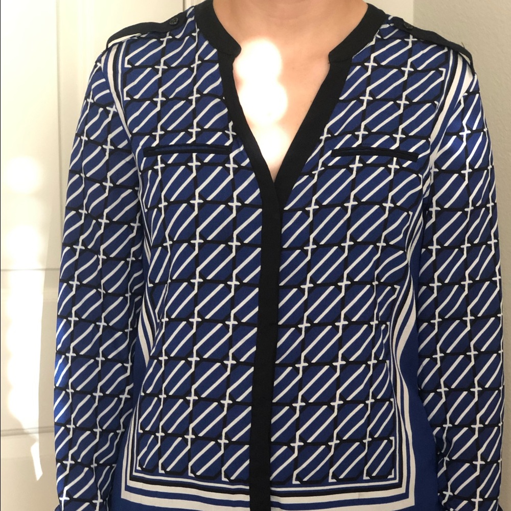New York & Co Blue Geometric Print Button Blouse